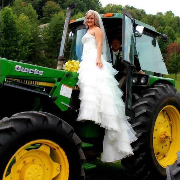 Meet Your Posher - Picture 3 of 8